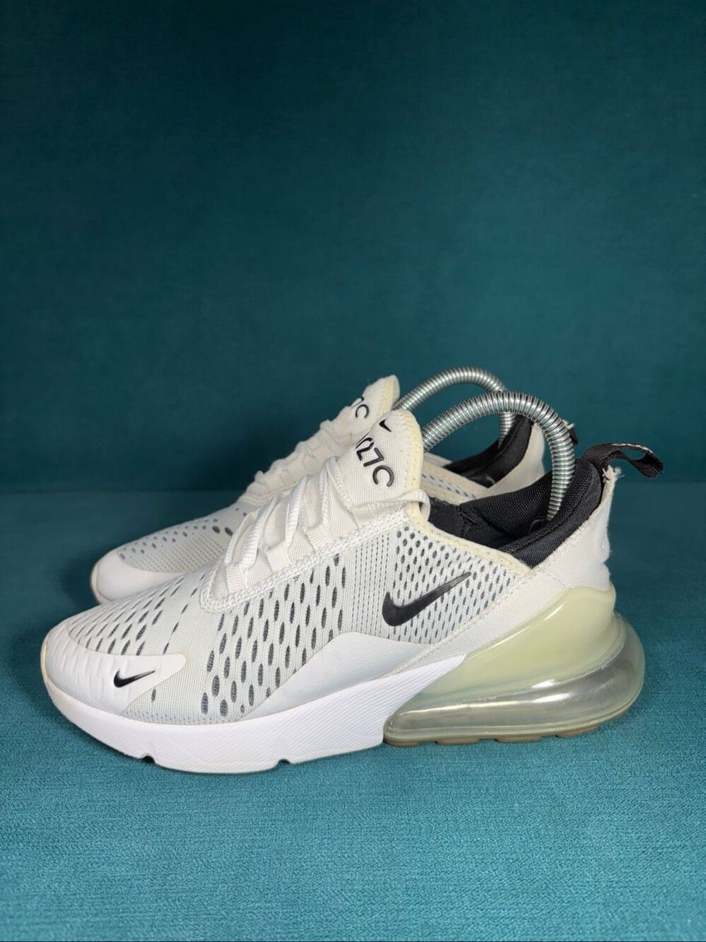 Nike Air Max 270 White Black Women's Size 7 Sneakers AH6789-100